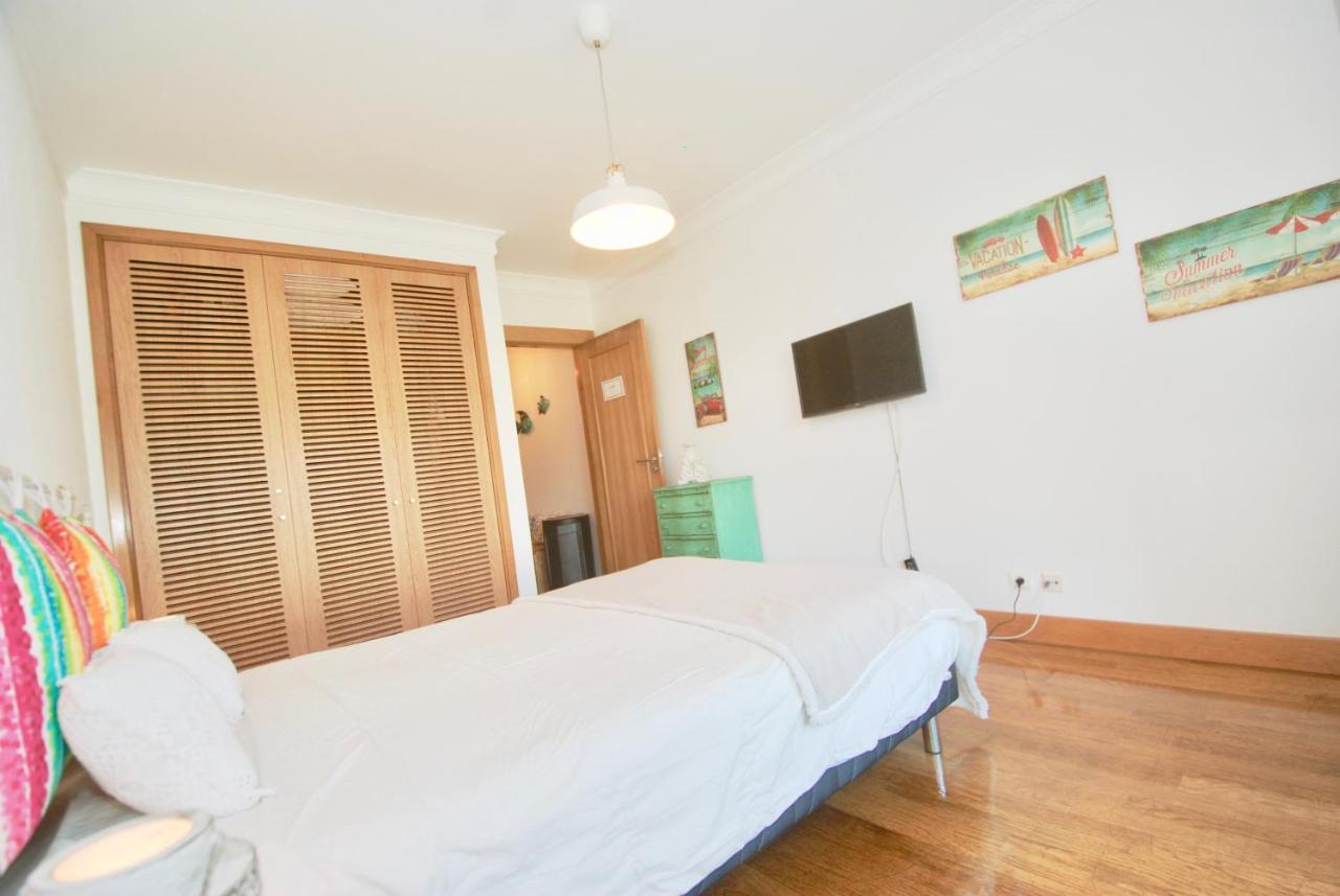 Oceanic Apartment Sao Martinho do Porto Exterior photo