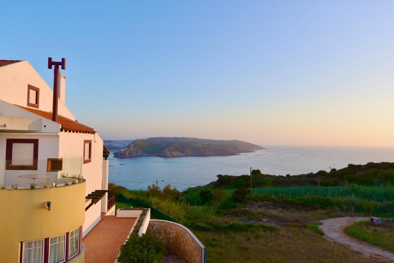 Oceanic Apartment Sao Martinho do Porto Exterior photo